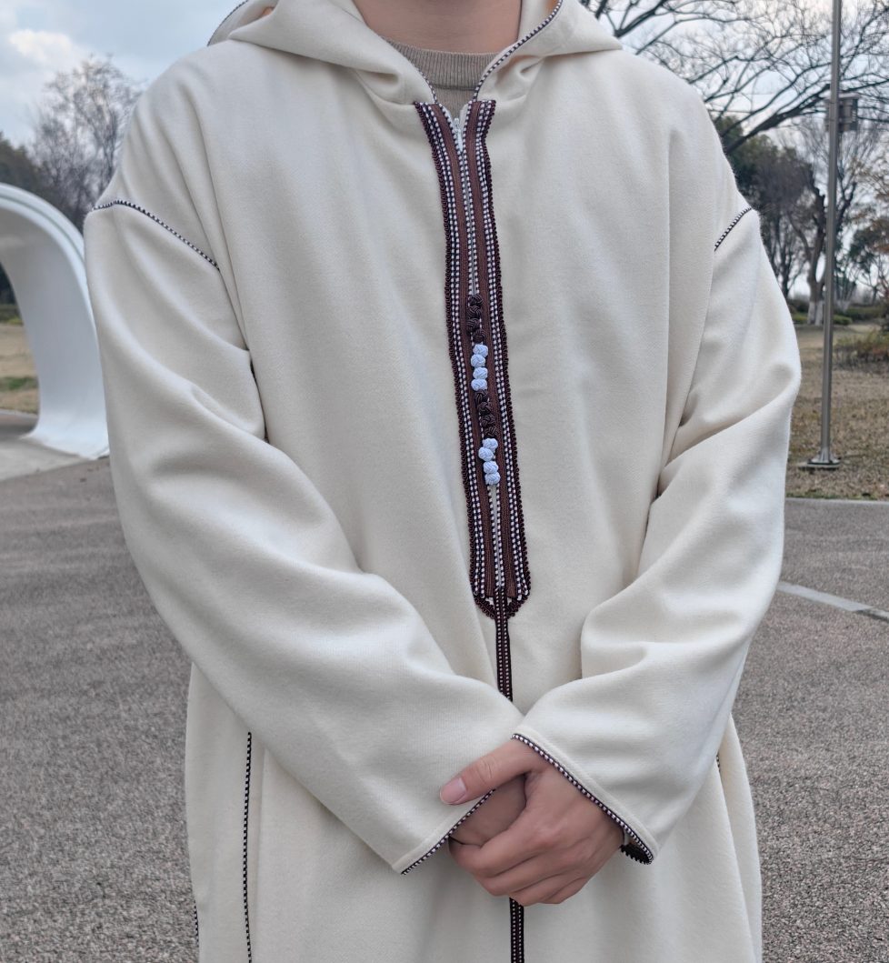 CAS004